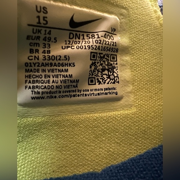 Nike Lebron 8 V/2 Low Blue & Volt Sneakers, Size 15 - Picture 7 of 13